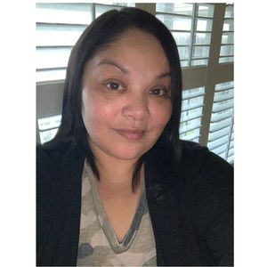 Meet your Posher, Esmeralda